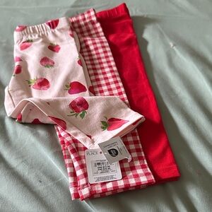 The Children's Place Strawberry and Red Gingham Capri Leggings Set